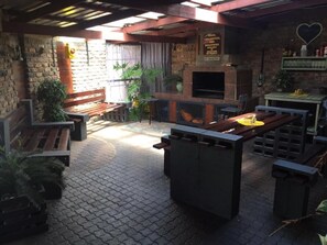 Outdoor dining - West Street Inn - Ermelo (Ermelo)