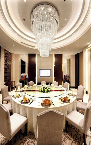 2 restaurants; breakfast, lunch, dinner, and brunch served - Wyndham Grand Plaza Royale Mingfa Zhangzhou (Zhangzhou)