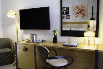Premium bedding, pillowtop beds, in-room safe, individually decorated at Hotel 50 Bowery, part of JdV by Hyatt