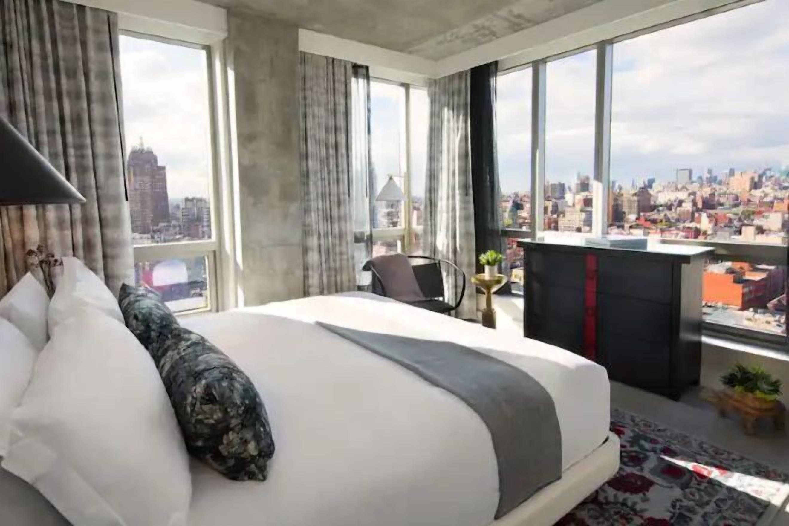 Premium bedding, pillowtop beds, in-room safe, individually decorated