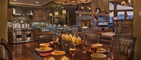 Deluxe House, 6 Bedrooms, Mountain View, Mountainside | Living area | TV, fireplace