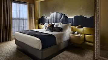 Premium bedding, in-room safe, desk, blackout drapes