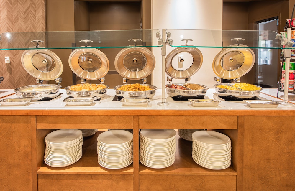 Guest House at Graceland by null