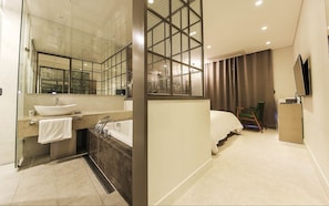 Soundproofing, free WiFi - Hotel Lassa (Seoul)