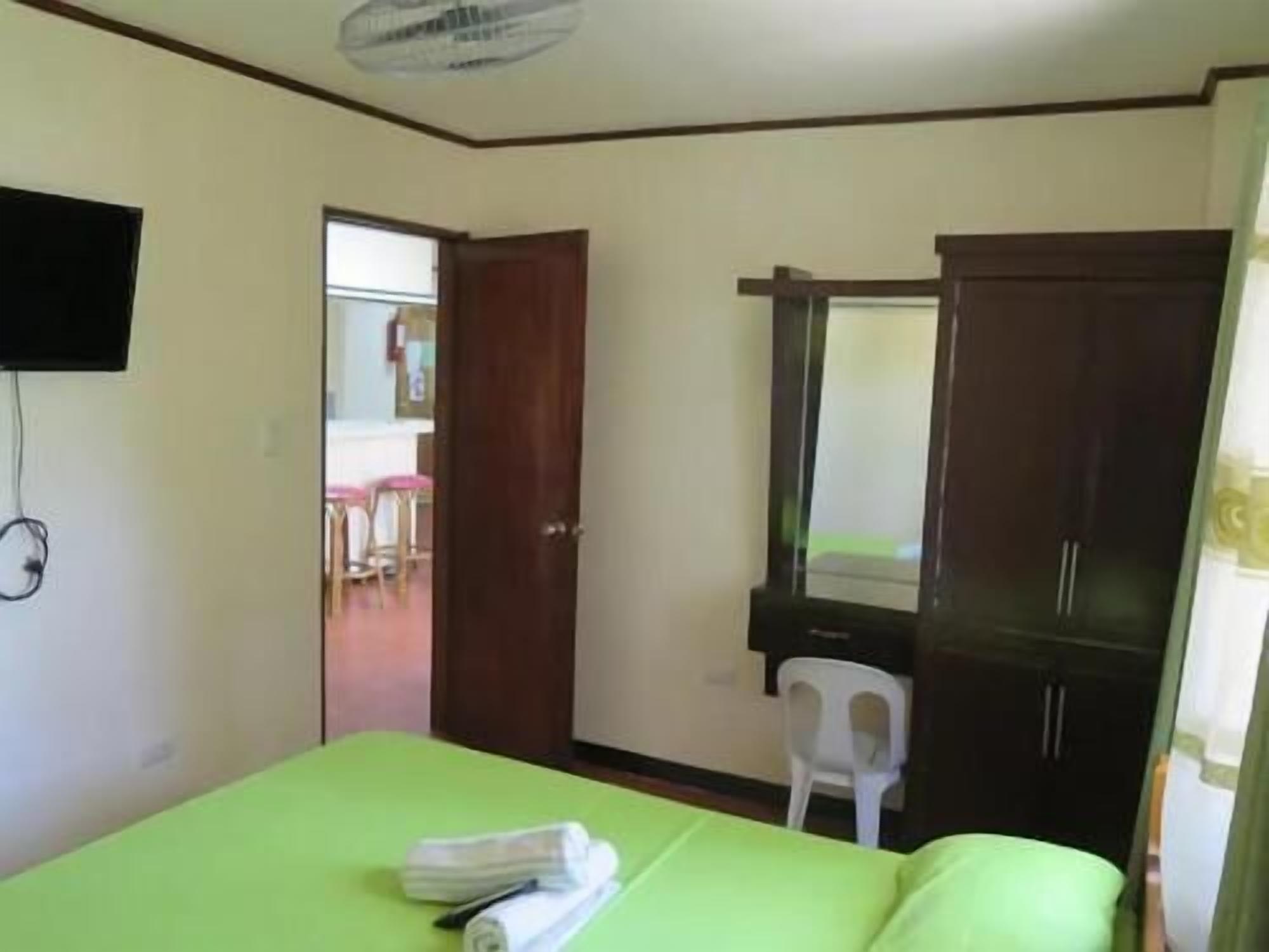 1 bedroom, hypo-allergenic bedding, in-room safe, desk