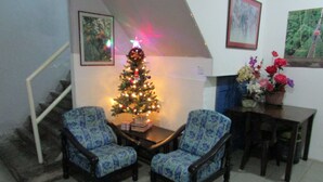 Unclassified image, 3 of 103, button - SPOT ON 89886 Backpacker's Stay Services (Kuching)