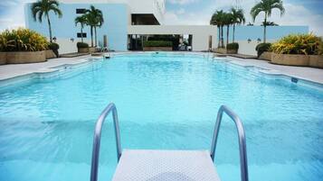 Outdoor pool, pool loungers