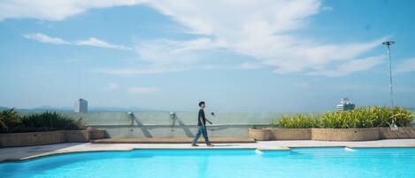 Outdoor pool, pool loungers