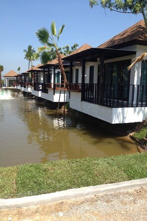 Standard Villa River View - Cha-am Eco Camp (Cha-am)