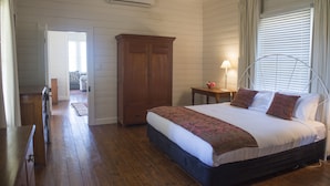 Comfort Suite, 1 King Bed, Refrigerator & Microwave, Hill View | 1 bedroom, desk, iron/ironing board - Hillview Heritage Estate (Sutton Forest)