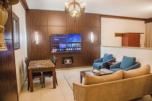 Studio | Living area | TV