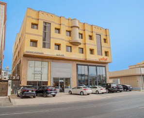 Front of property - Orans Suites (Jeddah)