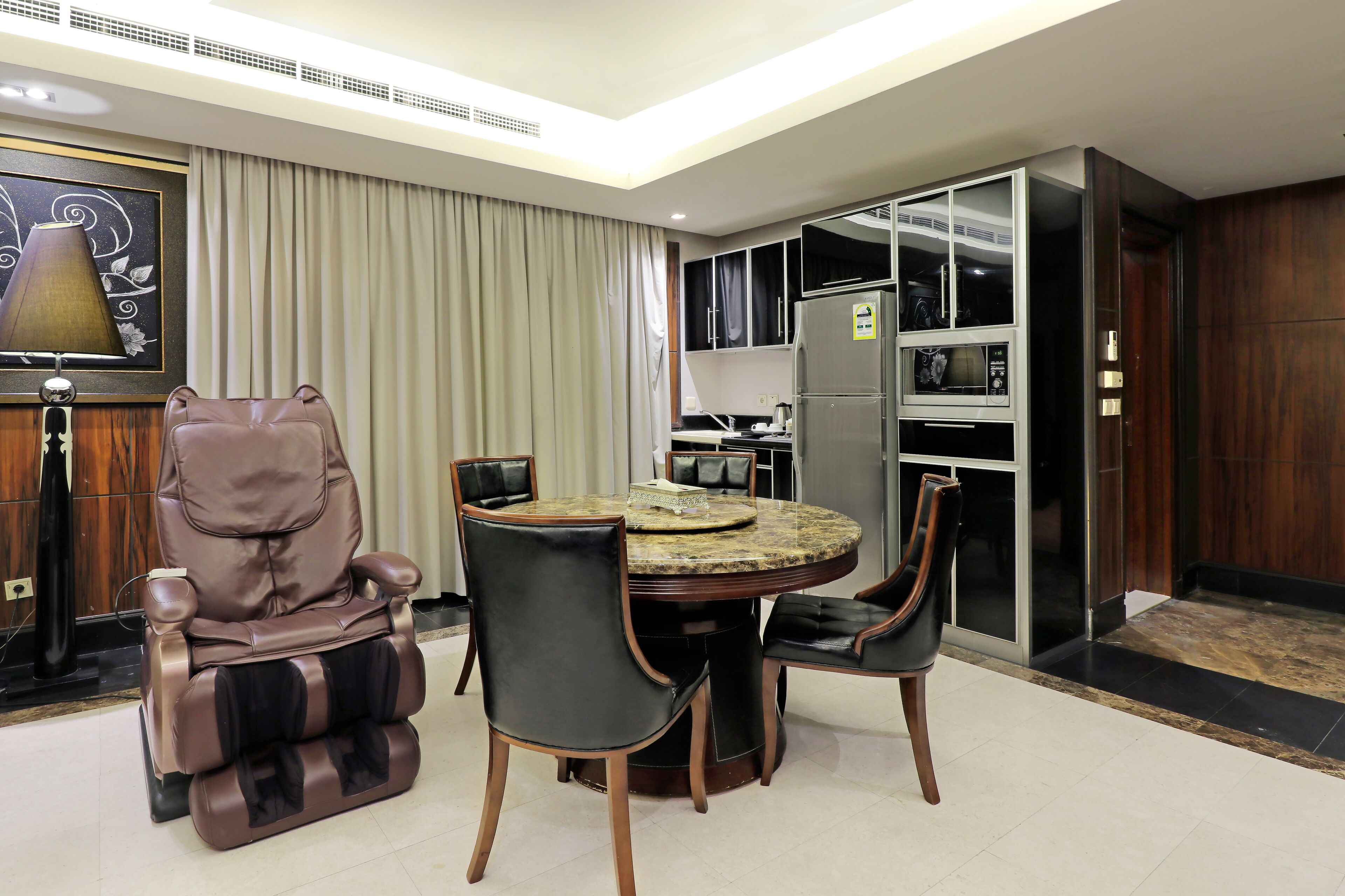 Photo - Orans Suites 4