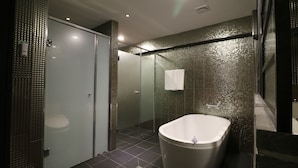 Free toiletries, hair dryer, bathrobes, slippers - Ignis Hotel (Yangsan)
