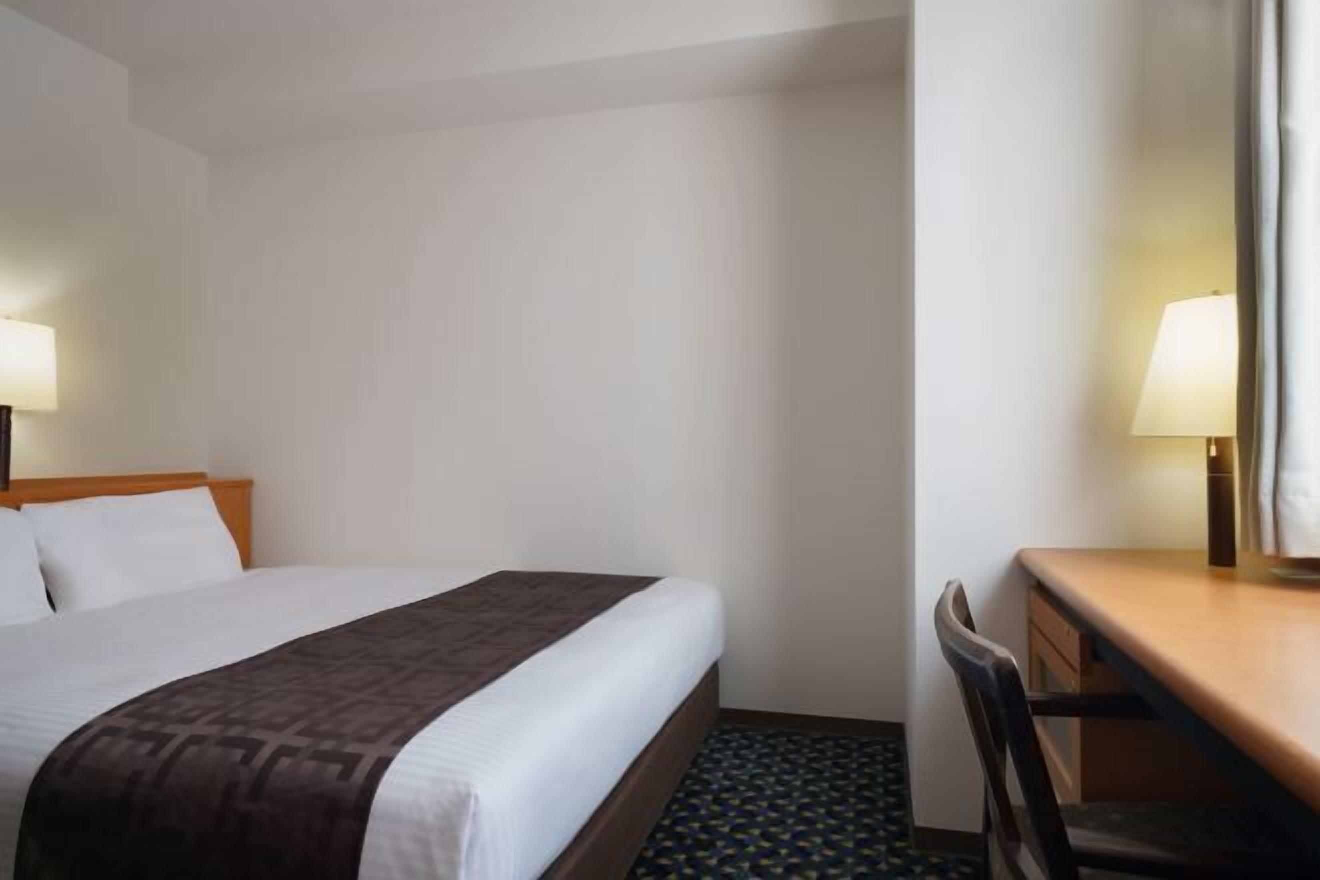 Couette en duvet d'oie, coffres-forts dans les chambres, bureau