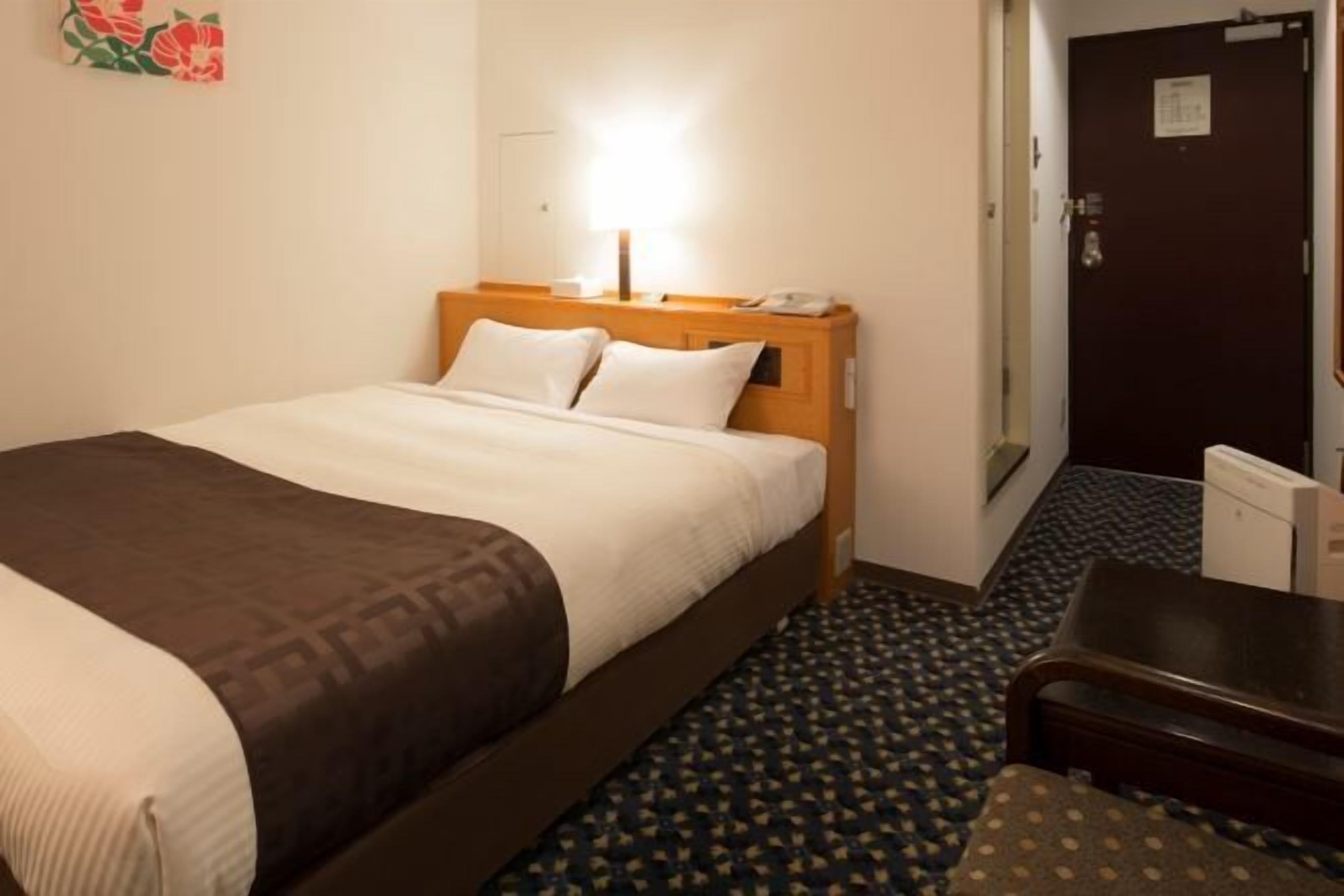 Couette en duvet d'oie, coffres-forts dans les chambres, bureau