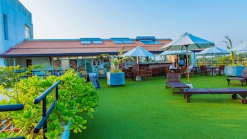 Poolbar