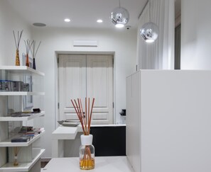 Interior detail - TownHouse Morgana (Reggio Calabria)