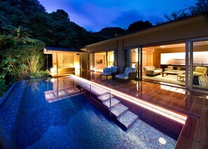 Minibaari, tallelokero huoneessa, ilmainen Wi-Fi