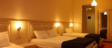 Minibar, chambres insonorisées, lits bébé (gratuits), Wi-Fi gratuit