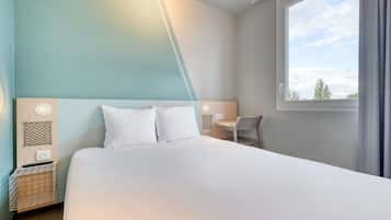 Double Room | Premium bedding, desk, laptop workspace, blackout drapes