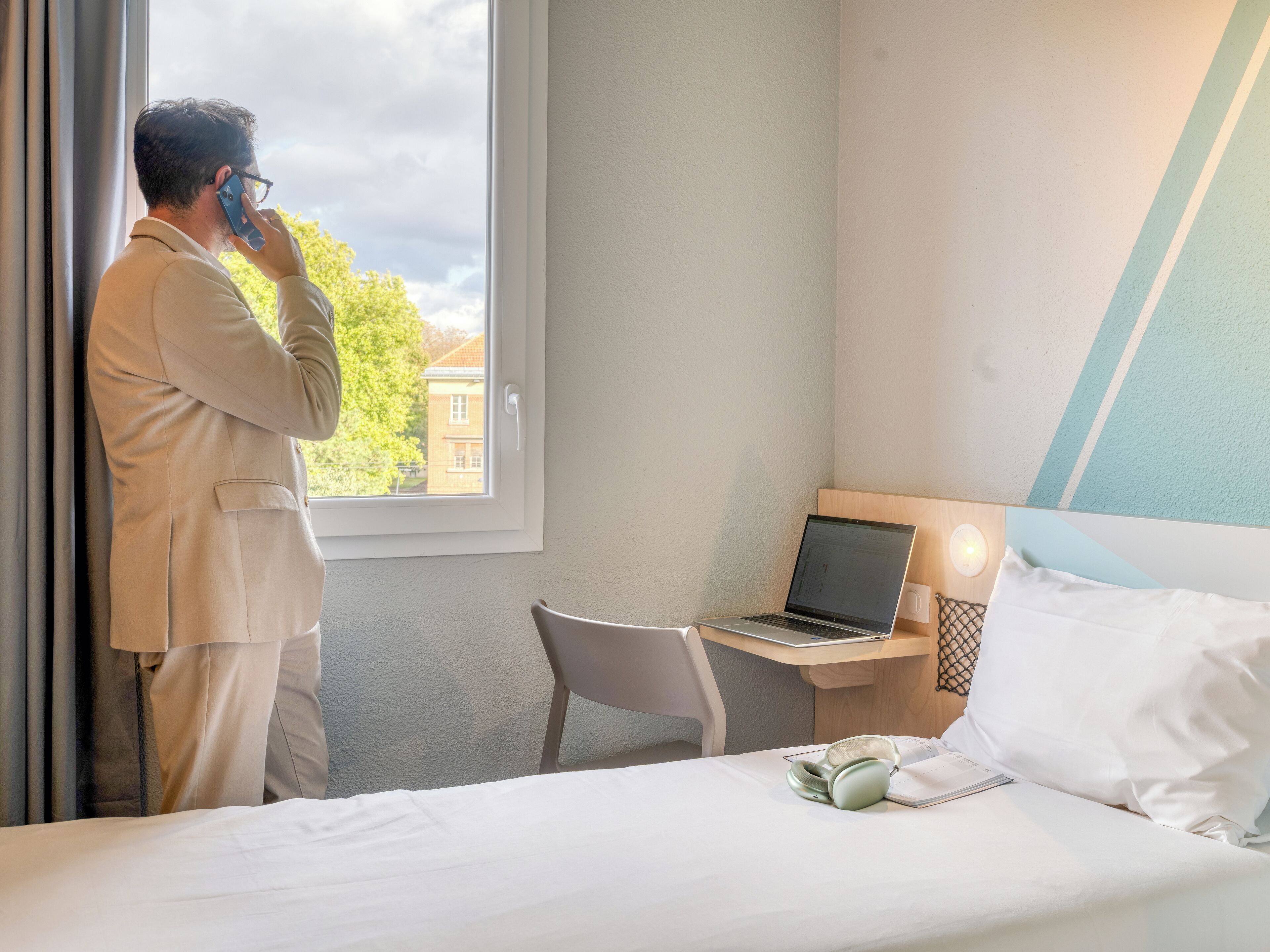 Twin Room, 2 Single Beds | Premium bedding, desk, laptop workspace, blackout curtains