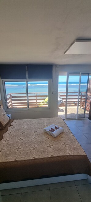Double Room, Balcony, Sea View | Desk, free cribs/infant beds, free WiFi - Alize Plage (Saint-Pierre)