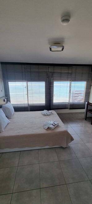 Desk, free cots/infant beds, free WiFi - Alize Plage (Saint-Pierre)