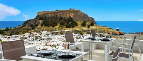 Näkymä rannalle/valtamerelle