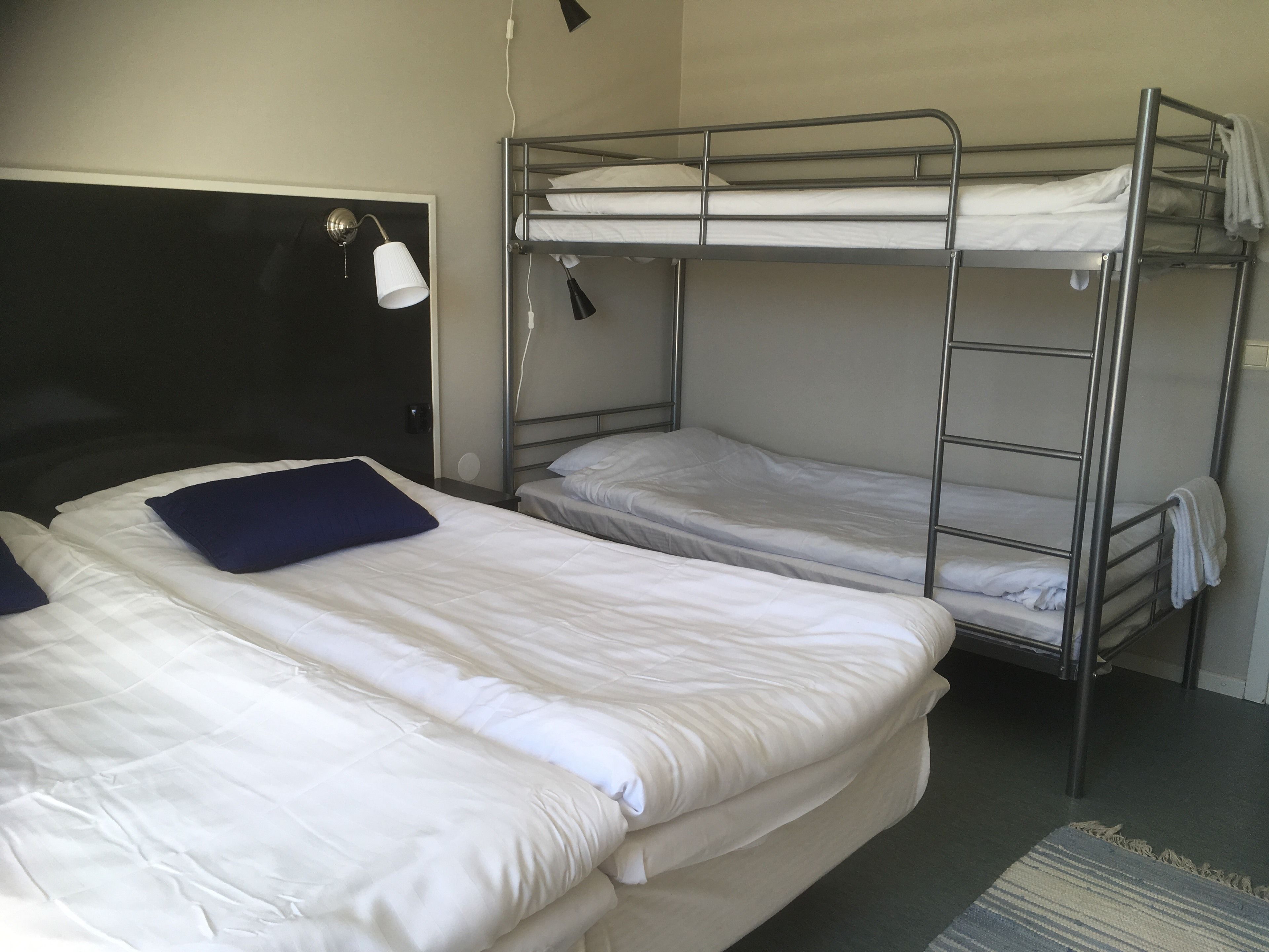 family room | blackout curtains, cots/infant beds, rollaway beds, free wifi