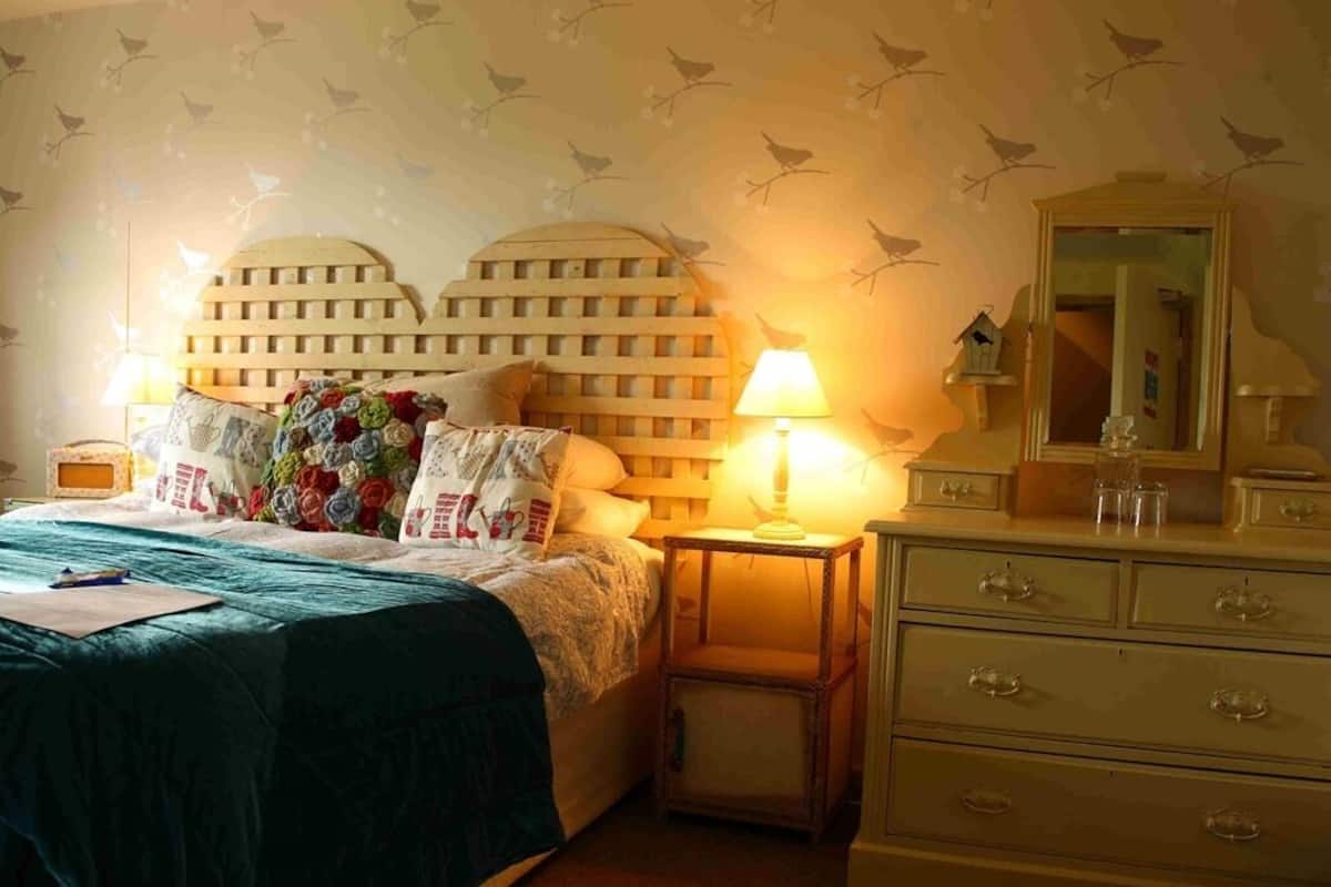 Double Room, Ensuite (Garden Room) | Miscellaneous