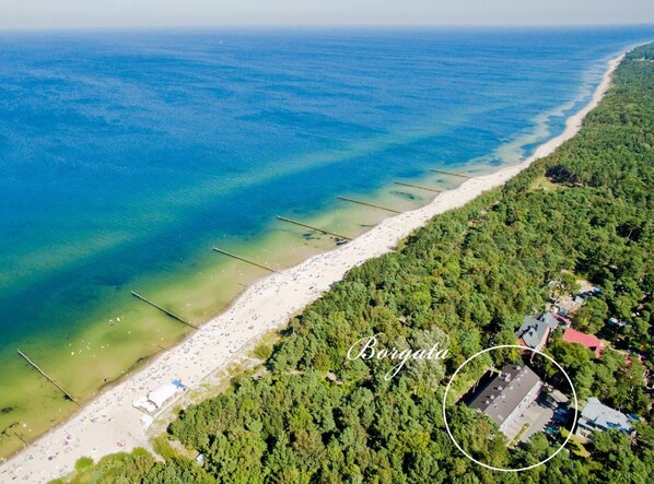 On the beach - Borgata (Ustronie Morskie)