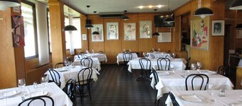 Hotel Ristorante Tre Galletti