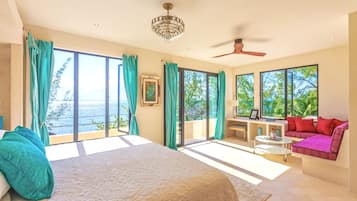 Premier Luxury Ocean view King Suite with terrace | In-room safe, desk, free WiFi