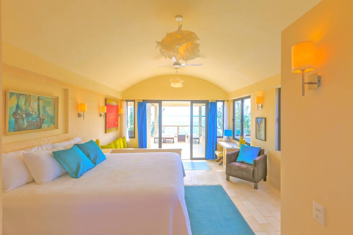 Luxury Penthouse Ocean view King suite with Terrace | セーフティボックス (室内)、デスク、WiFi (無料)