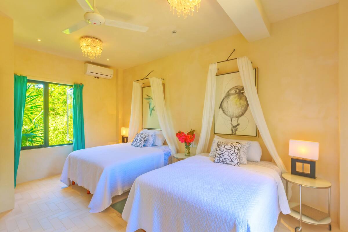 Luxury Family Suite with Garden view | セーフティボックス (室内)、デスク、WiFi (無料)