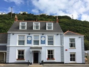 Exterior - Portreath Arms (Redruth)