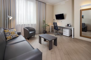 Leilighet, 1 soverom | Oppholdsområde | Flatskjerm-TV