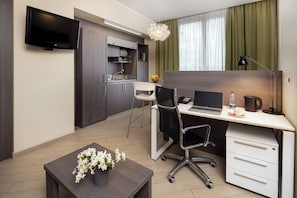 Studio | Wohnbereich | Flachbildfernseher
