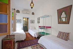 Standard Triple Room, Private Bathroom