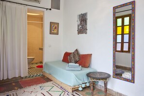 Standard Double Room, Private Bathroom | Bathroom