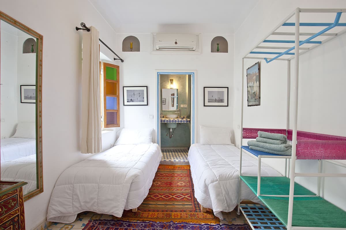 Standard Triple Room, Private Bathroom