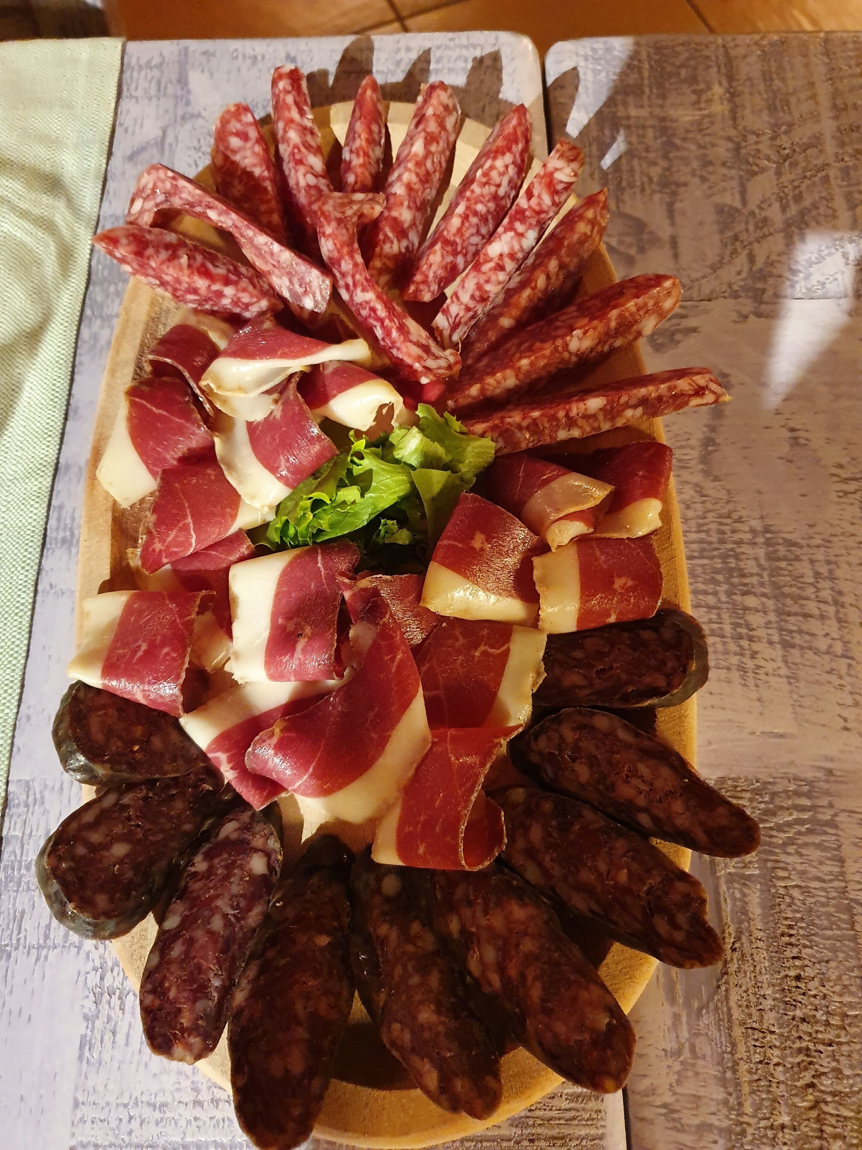 مطعم