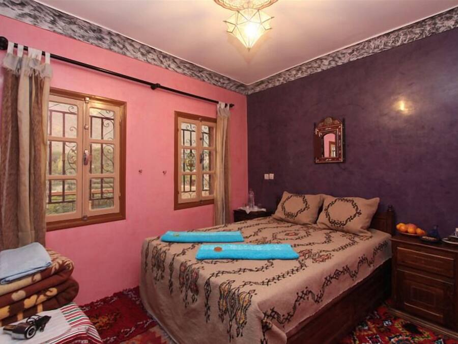 Traditional Double or Twin Room, Private Bathroom, Mountain View | Free cots/infant beds, bed sheets