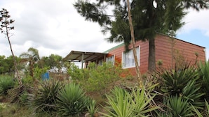 Farmyard Cottage | Property grounds - Pabala Game Farm (Hankey)