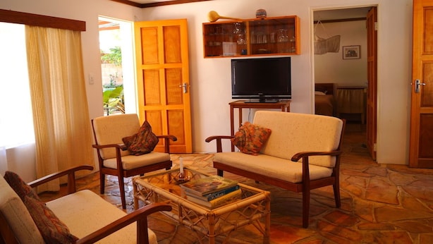 Flat-screen TV - Beyer Self Catering (Grootfontein)