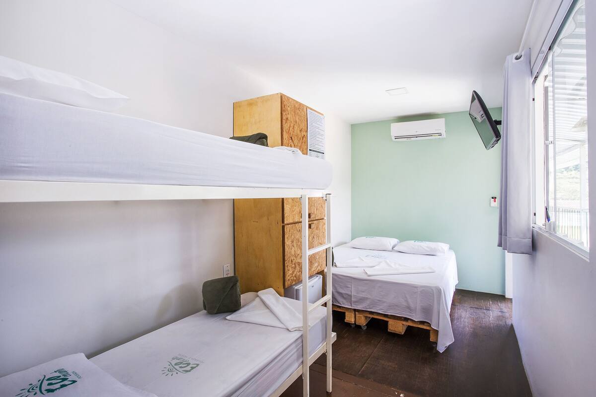 Standard Quadruple Room | Blackout curtains, soundproofing, free WiFi, individually decorated