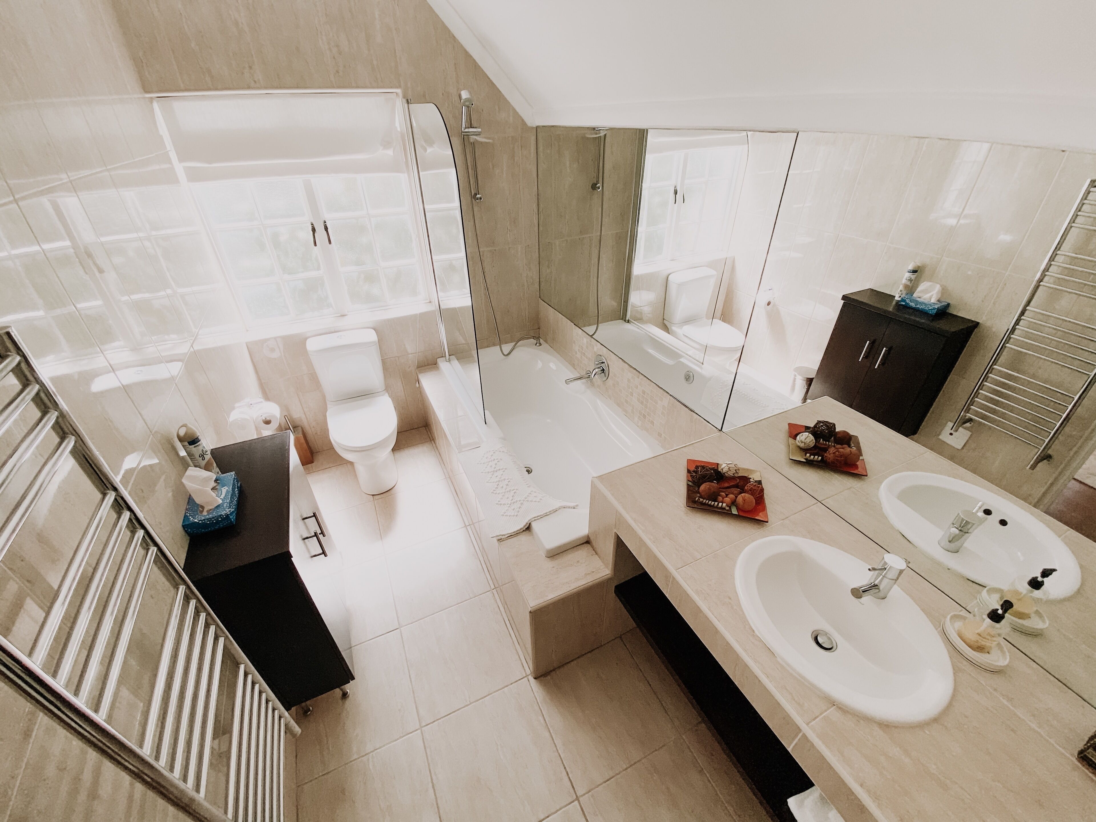 Chaumière familiale, 2 chambres | Salle de bain | Séchoir à cheveux, peignoirs, serviettes fournies