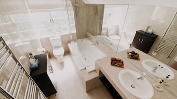 Cottage Familial, 2 chambres | Salle de bain