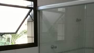 Apartment | Bathroom | Shower